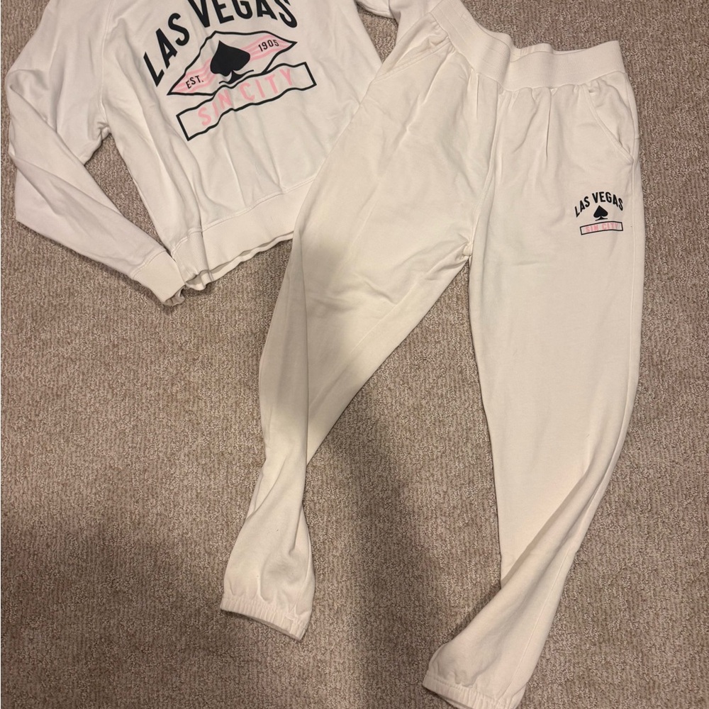 White Las Vegas Sweatshirt and Joggers Set
